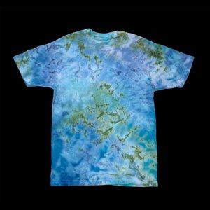 ✨SOLD✨  Tie Dye Hand Dyed Blue Green Scrunch Earth T-Shirt 100% Cotton Size M